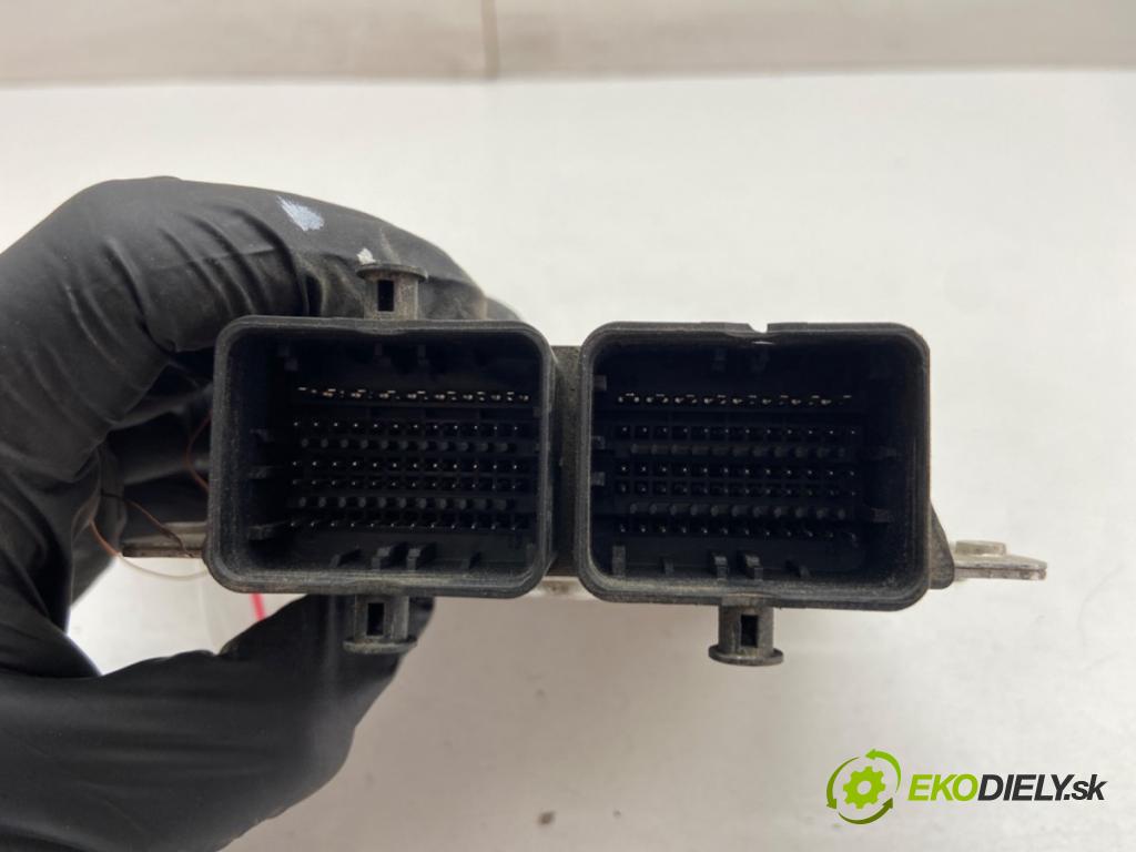 FIAT PANDA III liftback 2014 51 kW 1.2 (312PXA1A) 1242 riadiaca jednotka Motor 51986261 (Riadiaca jednotka)