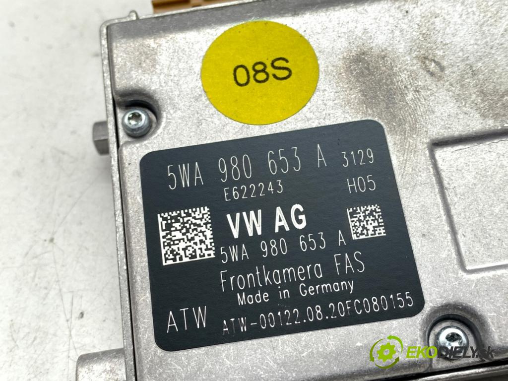 SKODA OCTAVIA IV Kombi 2020 85 kW 2.0 TDI 1968 KAMERA okna PŘEDNÍ 5WA980653A