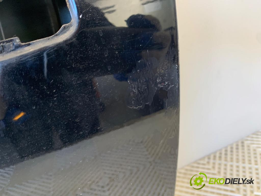 AUDI A1 8X liftback 2011 63 kW 1.2 TFSI 1197 dveře levý přední část LY9B