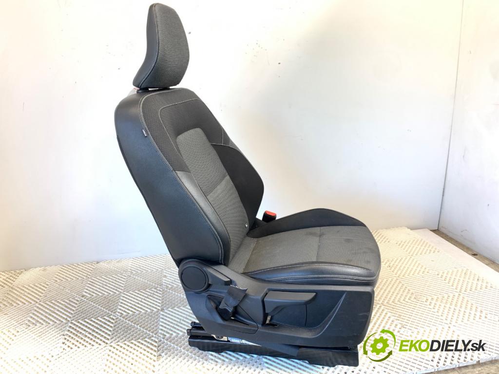 RENAULT KANGOO III Nadwozie pełne/minivan 2021 70 kW 1.5 Blue dCi 95 (FJAB) 1461 Sedadlo pravy predný