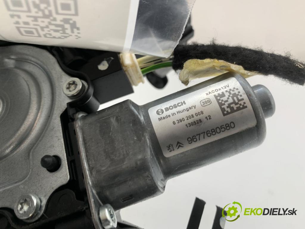 CITROEN C4 PICASSO II nadwozie wielkoprzestrzenne (MPV) 2013 115 kW 1.6 THP 155 1598 Motor stieračov zad 9677680580