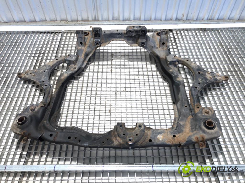 HYUNDAI TUCSON SUV 2005 104 kW 2.0 1975 výztuha pod motor  (Přední výztuha)