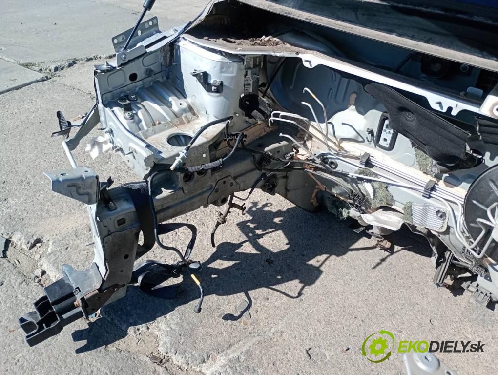 RENAULT CAPTUR I liftback 2016 87 kW 1.2 TCe 120 1197 karoséria ČTVRŤÁK: Blatník prah strecha PODŁUŻNICA