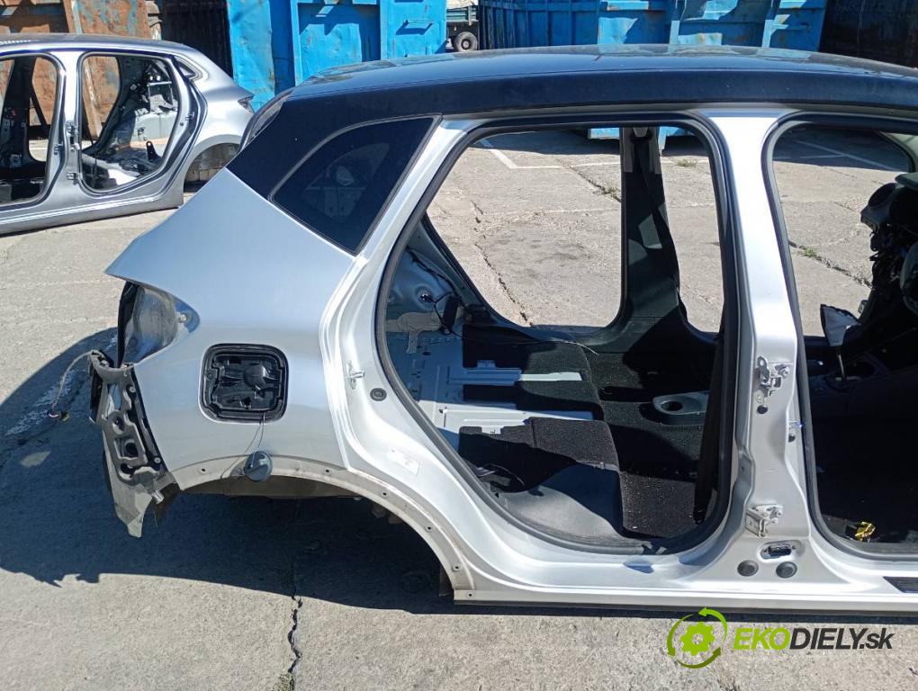 RENAULT CAPTUR I liftback 2016 87 kW 1.2 TCe 120 1197 karoséria ČTVRŤÁK: Blatník prah strecha PODŁUŻNICA