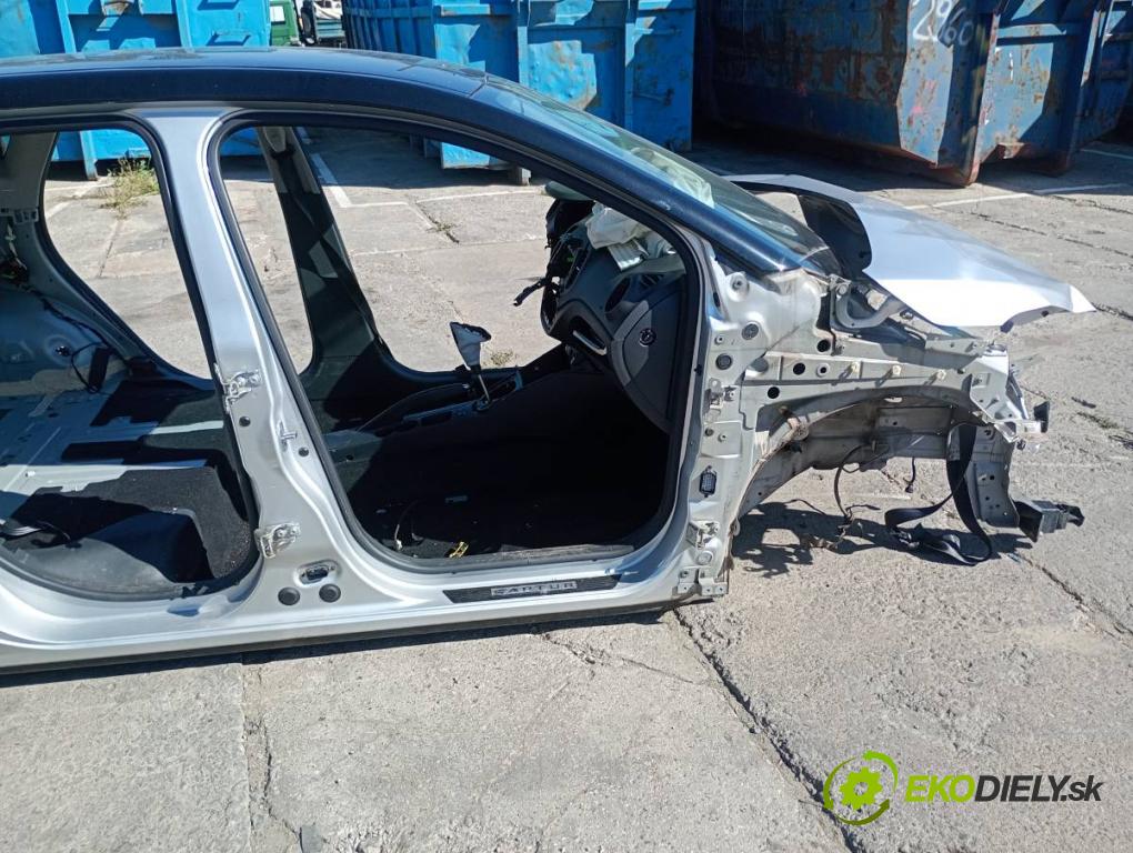 RENAULT CAPTUR I liftback 2016 87 kW 1.2 TCe 120 1197 karoséria ČTVRŤÁK: Blatník prah strecha PODŁUŻNICA