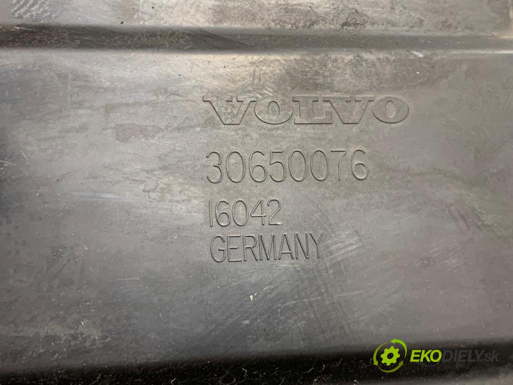VOLVO V70 III Kombi 2010 170 kW 2.5 T 2521 obal filtra vzduchu 30650076 (Kryt vzduchového filtru)