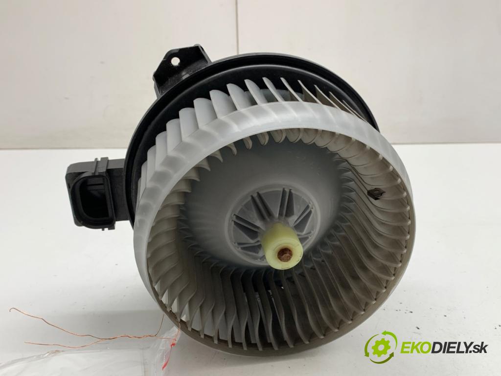 FORD MONDEO MK5 Kombi 2017 110 kW 2.0 TDCi 1998 ventilátor kúrenia DG9H-19846-AA