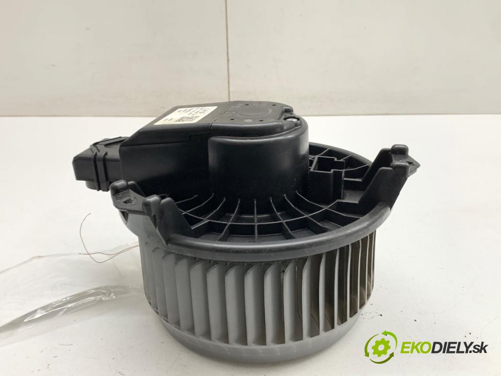 FORD MONDEO MK5 Kombi 2017 110 kW 2.0 TDCi 1998 ventilátor kúrenia DG9H-19846-AA