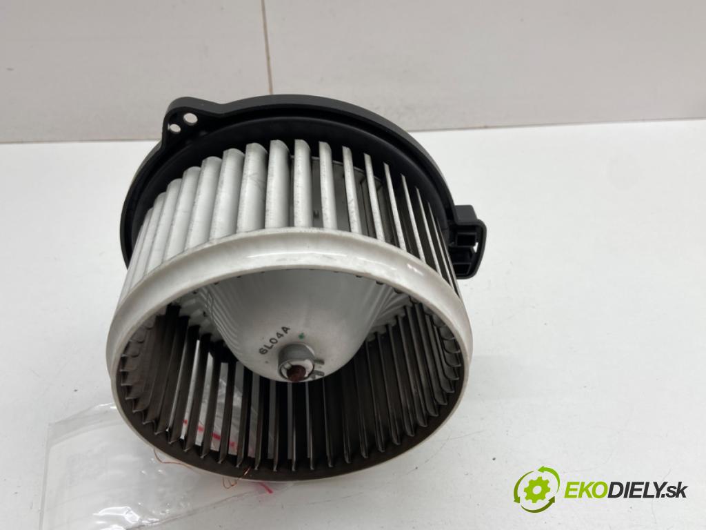 CHEVROLET CAPTIVA SUV 2007 100 kW 2.4 2405 ventilátor kúrenia 