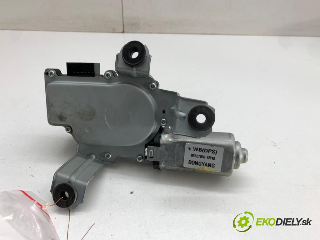 CHEVROLET CAPTIVA SUV 2007 100 kW 2.4 2405 Motor stieračov zad 96627058