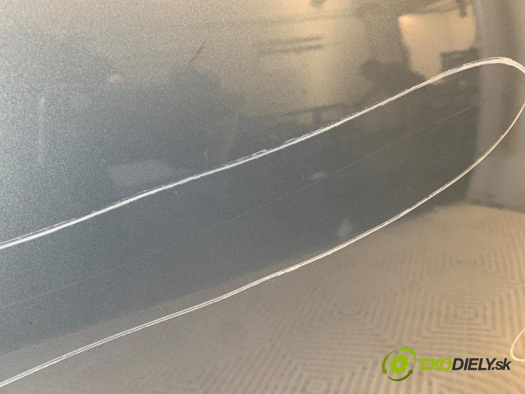 AUDI A4 B8 Kombi 2009 125 kW 2.0 TDI quattro 1968 dveře pravý zadní část