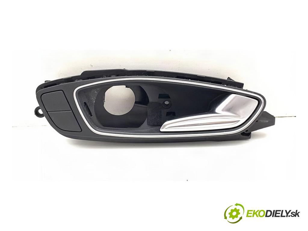 AUDI A1 8X liftback 2011 63 kW 1.2 TFSI 1197 klika vnitřní pravý přední část 8X0868784