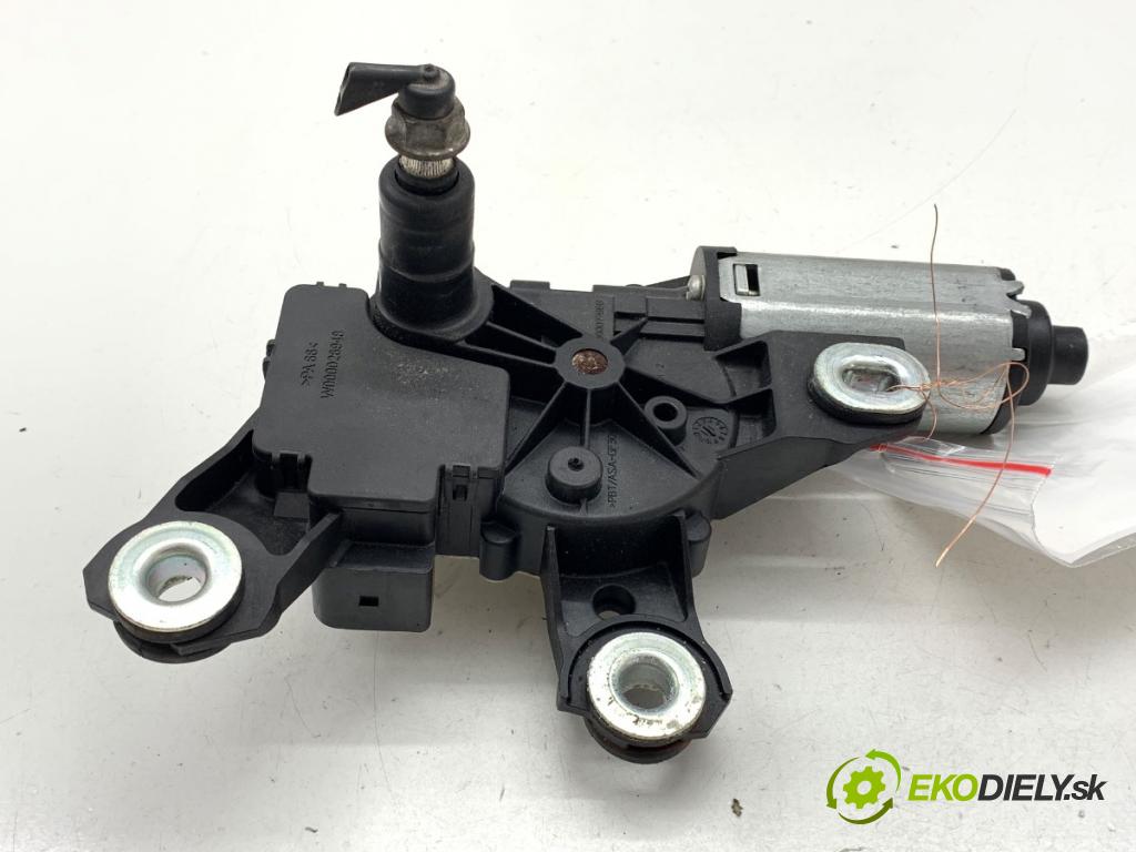 AUDI A1 8X liftback 2011 63 kW 1.2 TFSI 1197 Motor stieračov zad 4G9955711A