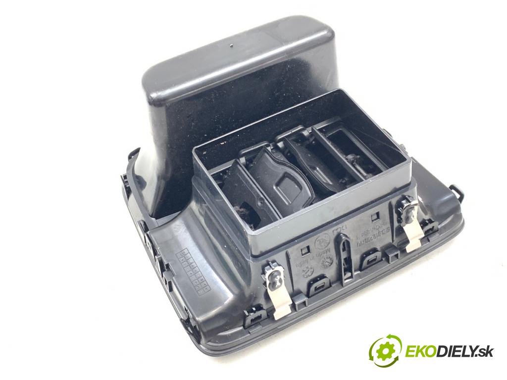 SKODA OCTAVIA IV Kombi 2020 85 kW 2.0 TDI 1968 mří topení zadní část 5E3819203F