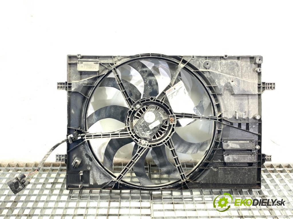 SKODA OCTAVIA IV Kombi 2020 85 kW 2.0 TDI 1968 ventilátor chladiče 5WA121205 (Ventilátor)