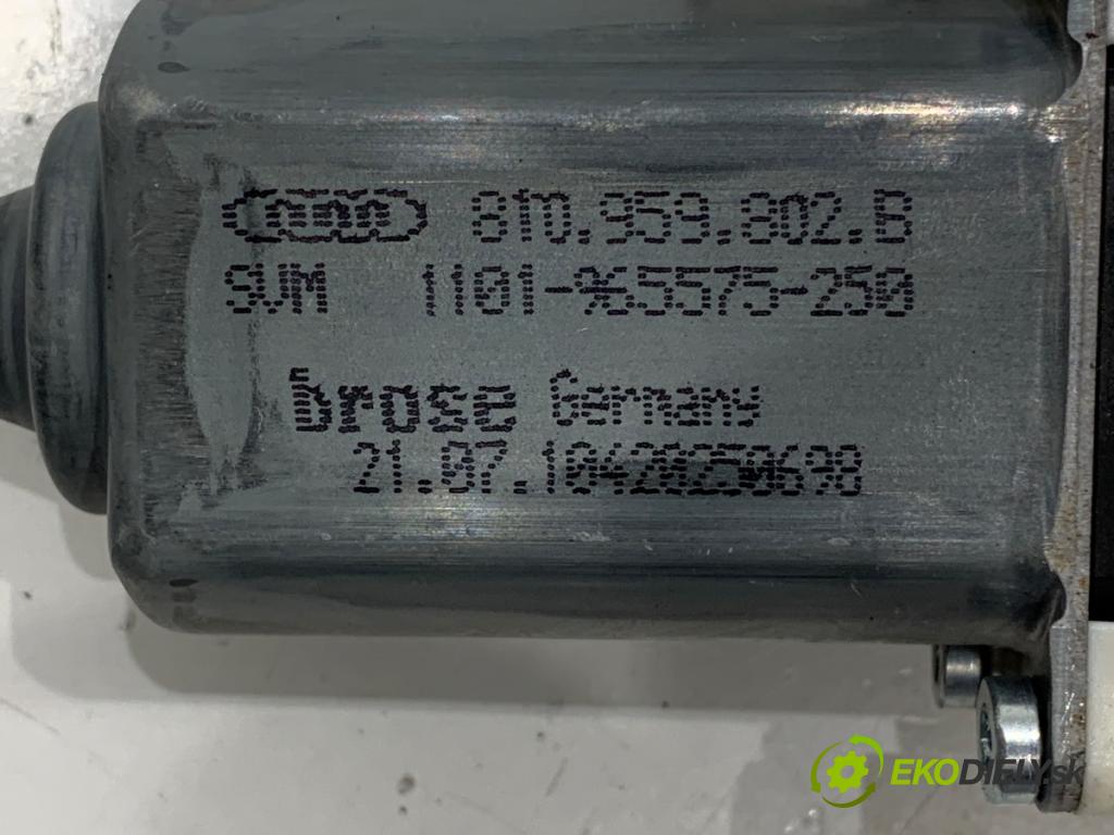 AUDI A5 8T liftback 2010 155 kW 2.0 TFSI quattro 1984 mechanismus okna pravý přední část 8T0959802B