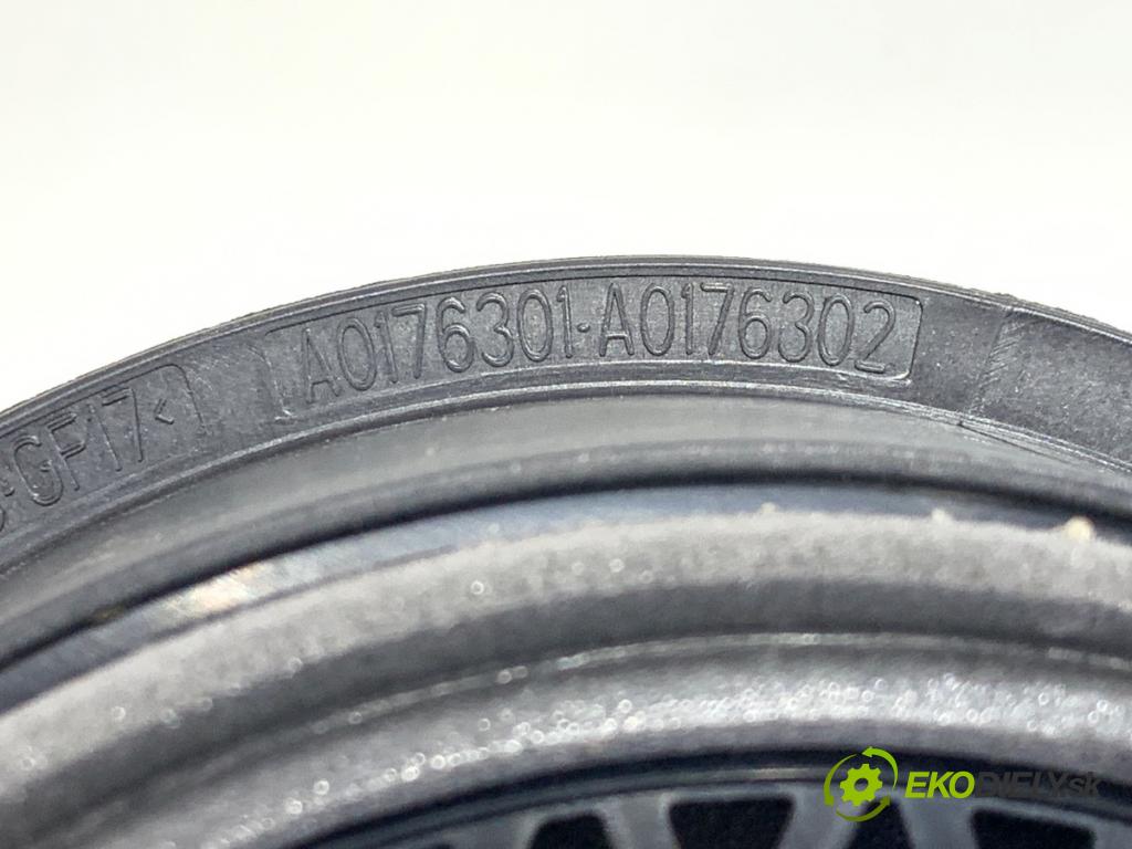 AUDI A4 B8 Kombi 2009 125 kW 2.0 TDI quattro 1968 reproduktory A0112501-A0112502