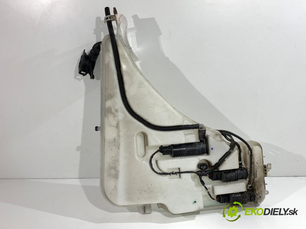 BMW F20 liftback 2011 100 kW 116 i 1598 nádržka ostřikovačů 7241675