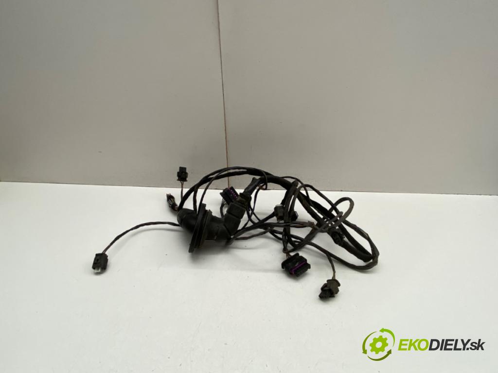 BMW F20 liftback 2011 100 kW 116 i 1598 Káblovačka PDC zad
