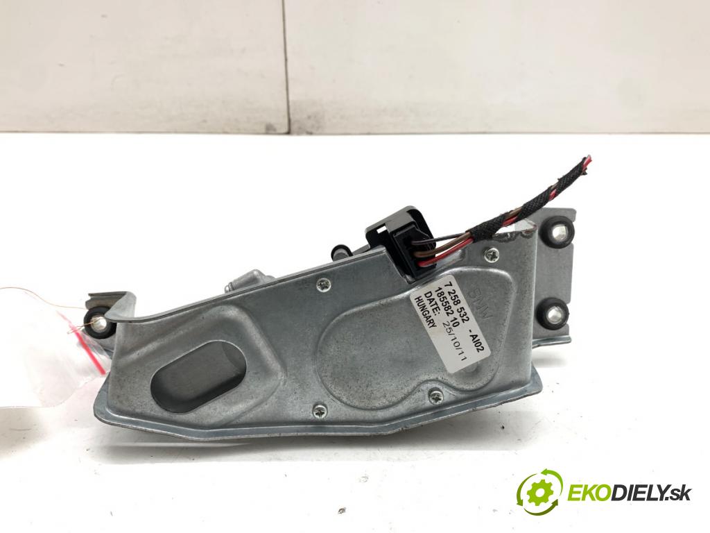 BMW F20 liftback 2011 100 kW 116 i 1598 Motor stieračov zad 7258532