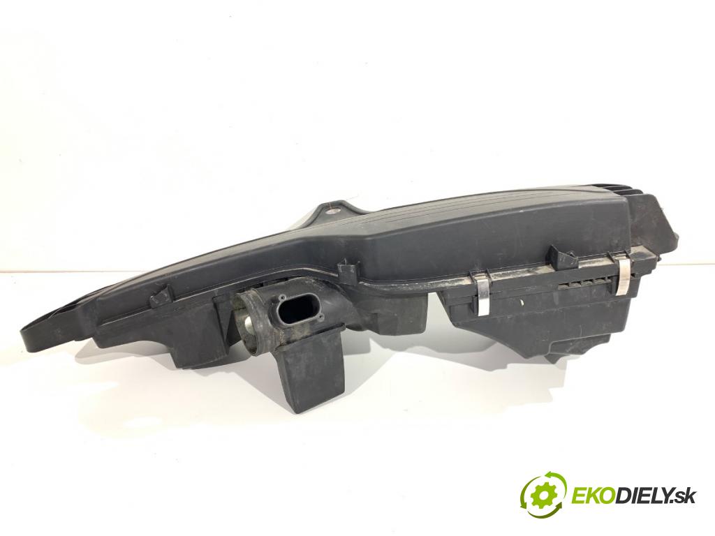 BMW F20 liftback 2011 100 kW 116 i 1598 Obal filtra vzduchu 7597582 (Obal vzduchového filtra)
