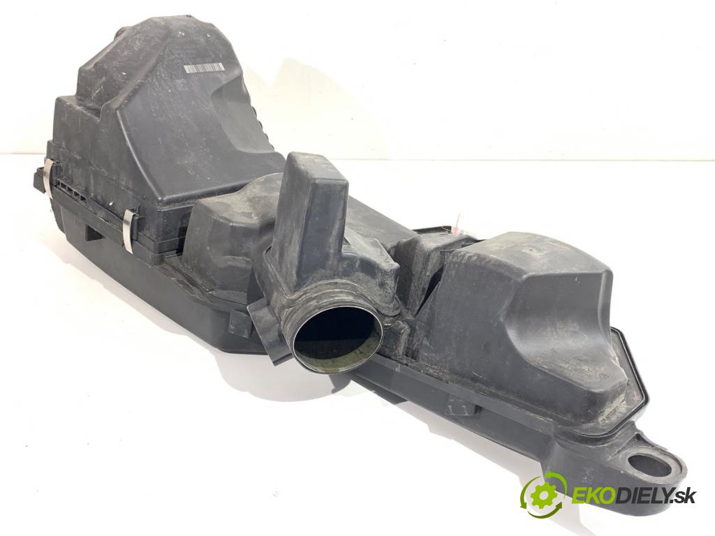 BMW F20 liftback 2011 100 kW 116 i 1598 Obal filtra vzduchu 7597582 (Obal vzduchového filtra)