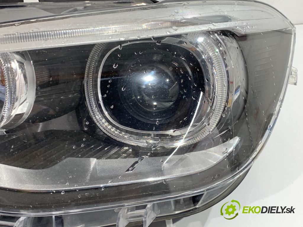 BMW F20 liftback 2011 100 kW 116 i 1598 Svetlomet ľavy predný XENON 7229679