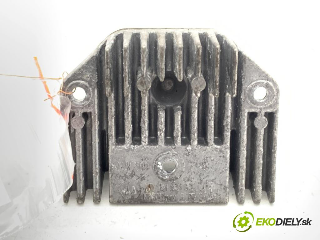 BMW F20 liftback 2011 100 kW 116 i 1598 Menič Modul LED 178422-00