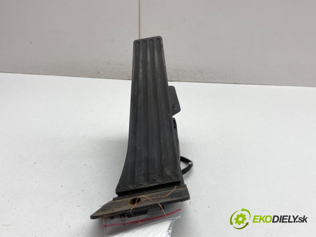 BMW F20 liftback 2011 100 kW 116 i 1598 potenciometr plynového pedálu 6789529 (Potenciometr plynového pedálu)