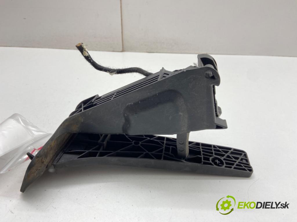 BMW F20 liftback 2011 100 kW 116 i 1598 potenciometr plynového pedálu 6789529 (Potenciometr plynového pedálu)