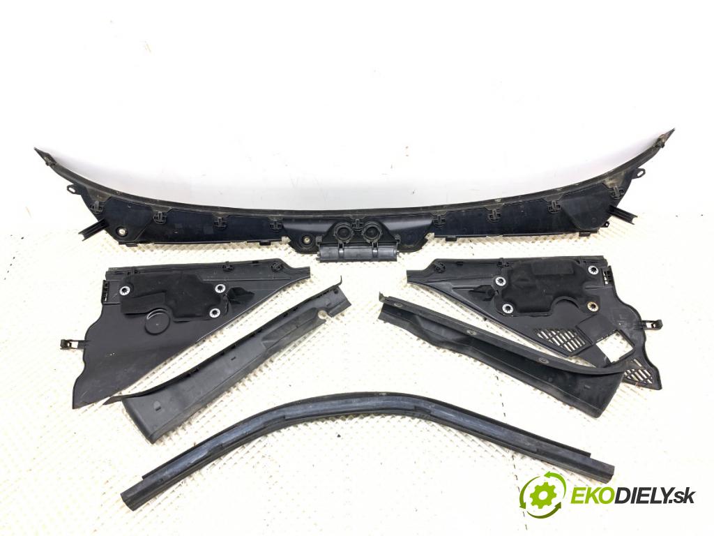 BMW F20 liftback 2011 100 kW 116 i 1598 Torpédo, plast pod čelné okno  (Torpédo (plast pod čelným sklom))