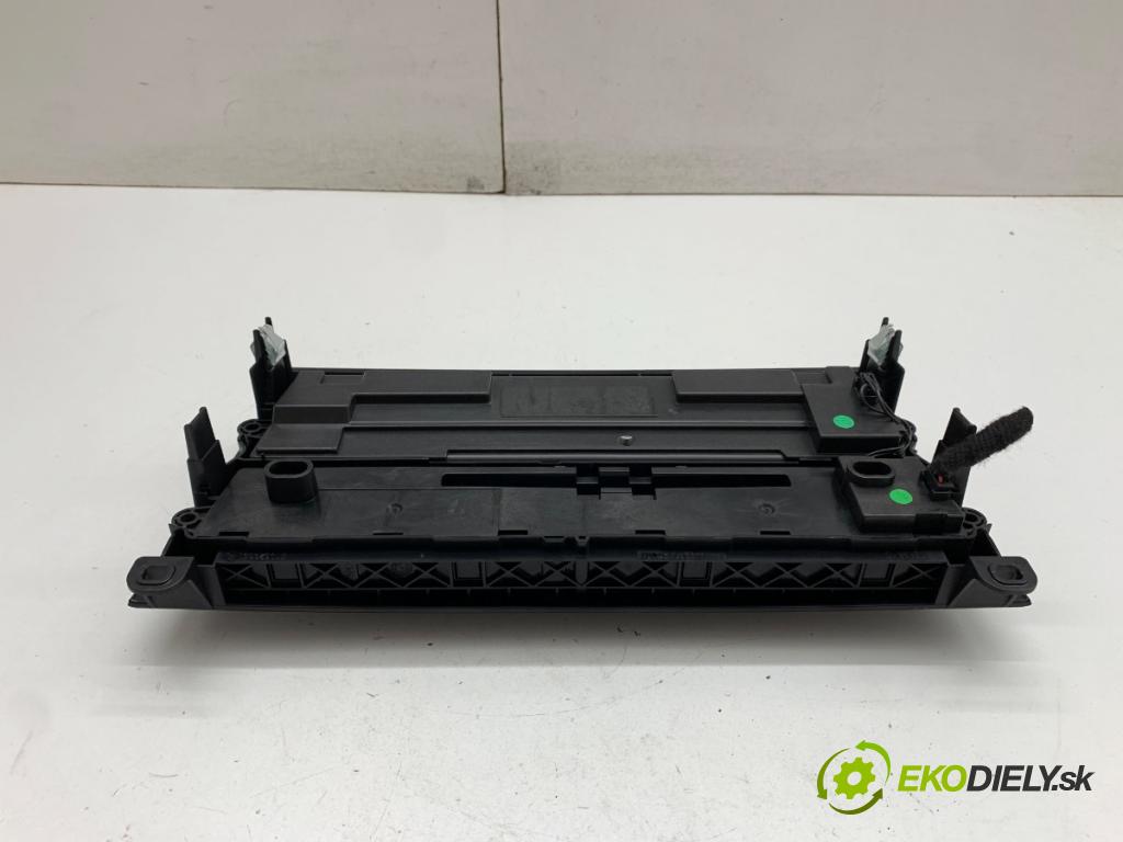 BMW F20 liftback 2011 100 kW 116 i 1598 Panel ovládaní topení  (Páčky pod volantem)