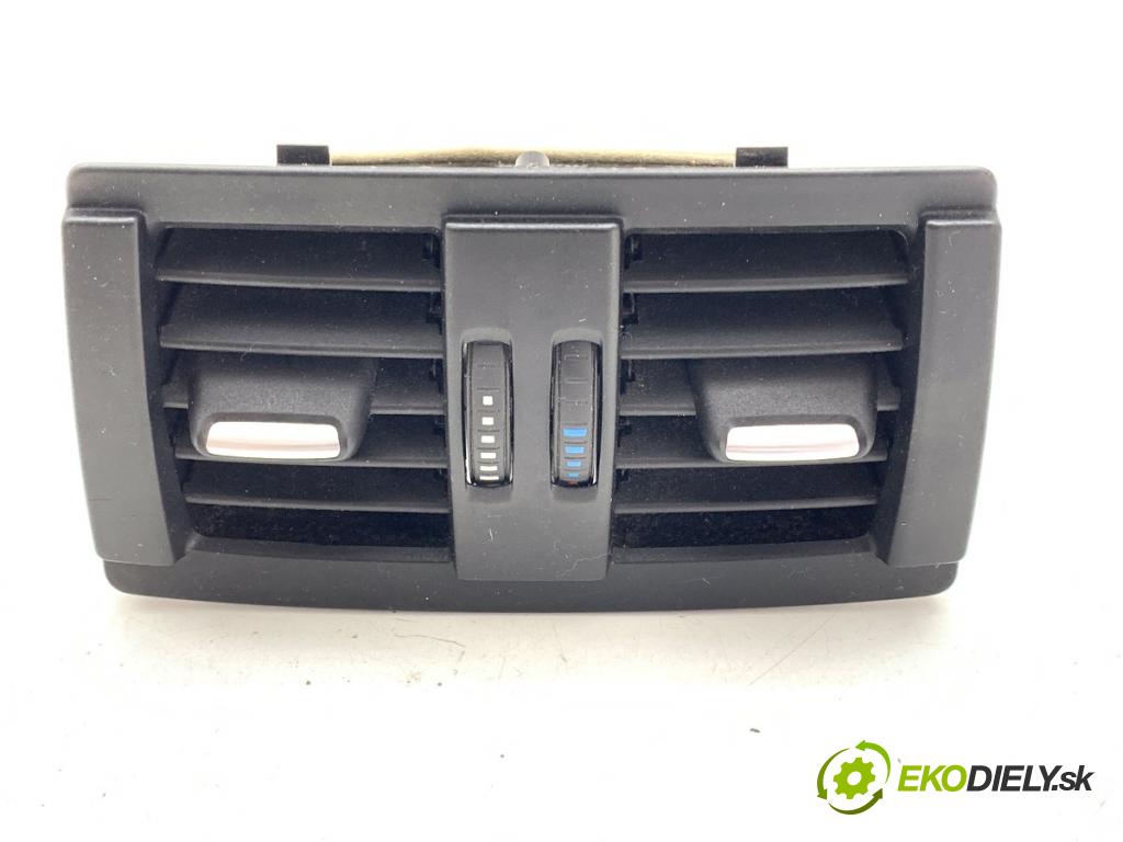 BMW F20 liftback 2011 100 kW 116 i 1598 mří topení zadní část 9207330