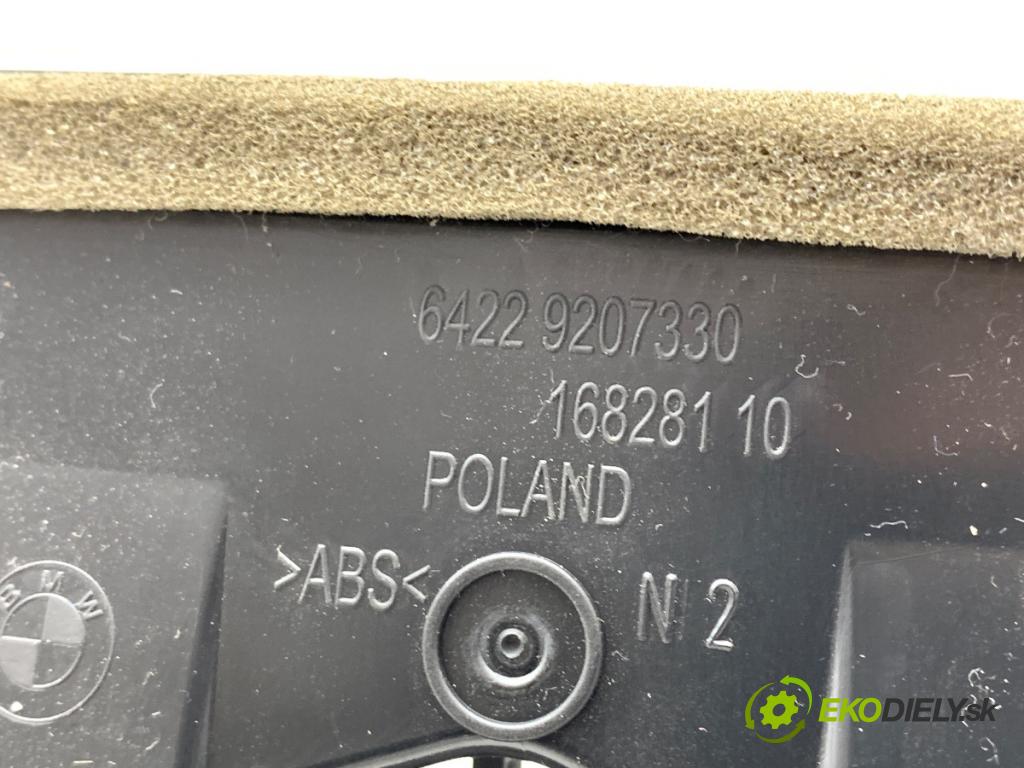 BMW F20 liftback 2011 100 kW 116 i 1598 mří topení zadní část 9207330