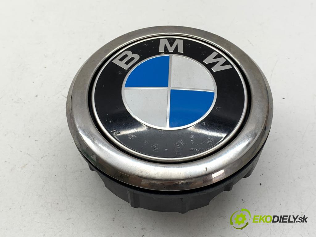 BMW F20 liftback 2011 100 kW 116 i 1598 klika dveří zadní část 7270728