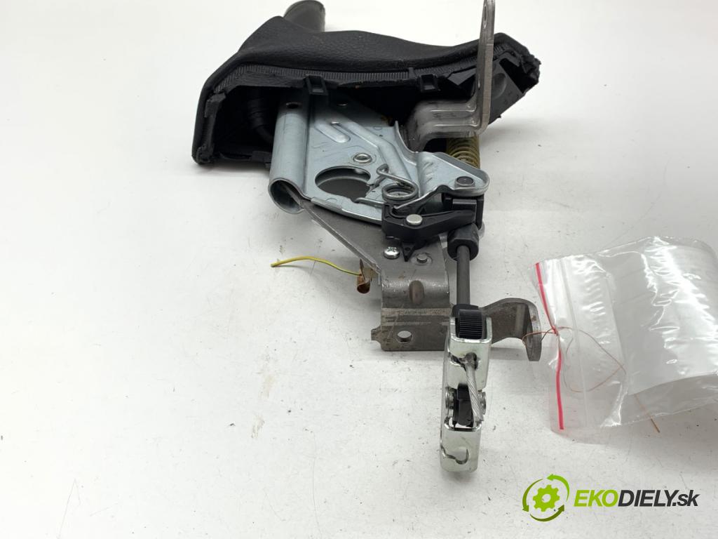 BMW F20 liftback 2011 100 kW 116 i 1598 Kulisa brzdy ručnej brzdy