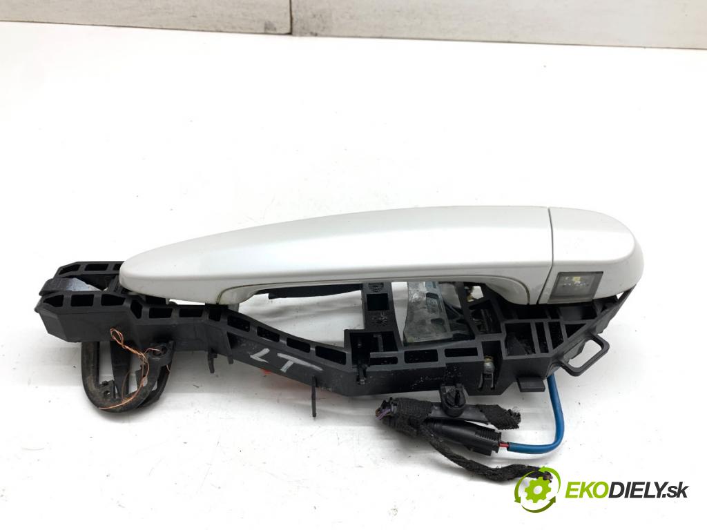 BMW F20 liftback 2011 100 kW 116 i 1598 Kľučka vonkajšia ľavy zad 