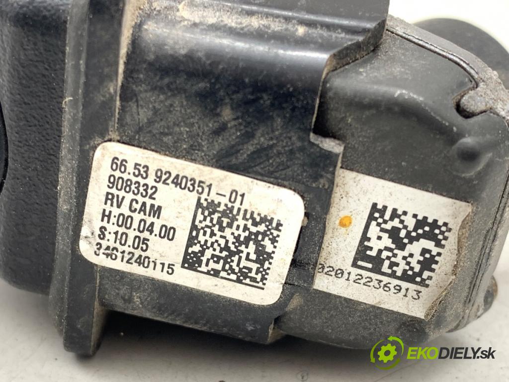 BMW F20 liftback 2011 100 kW 116 i 1598 KAMERA zadní část 9240351