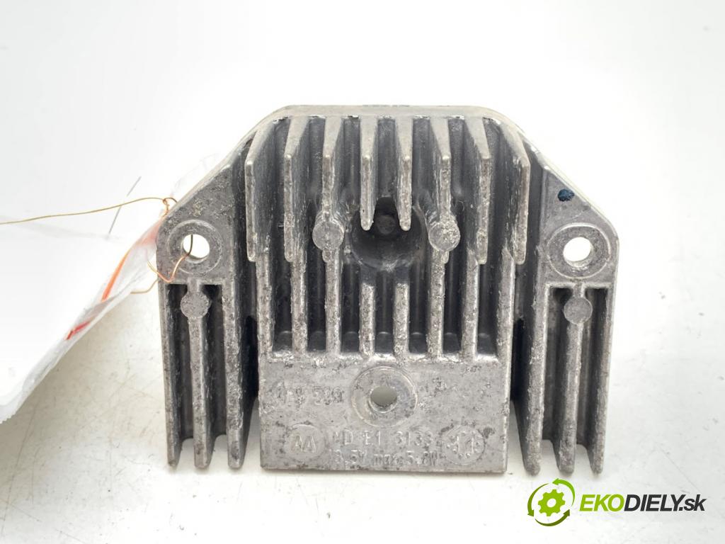 BMW F20 liftback 2011 100 kW 116 i 1598 Menič Modul LED 178422-00