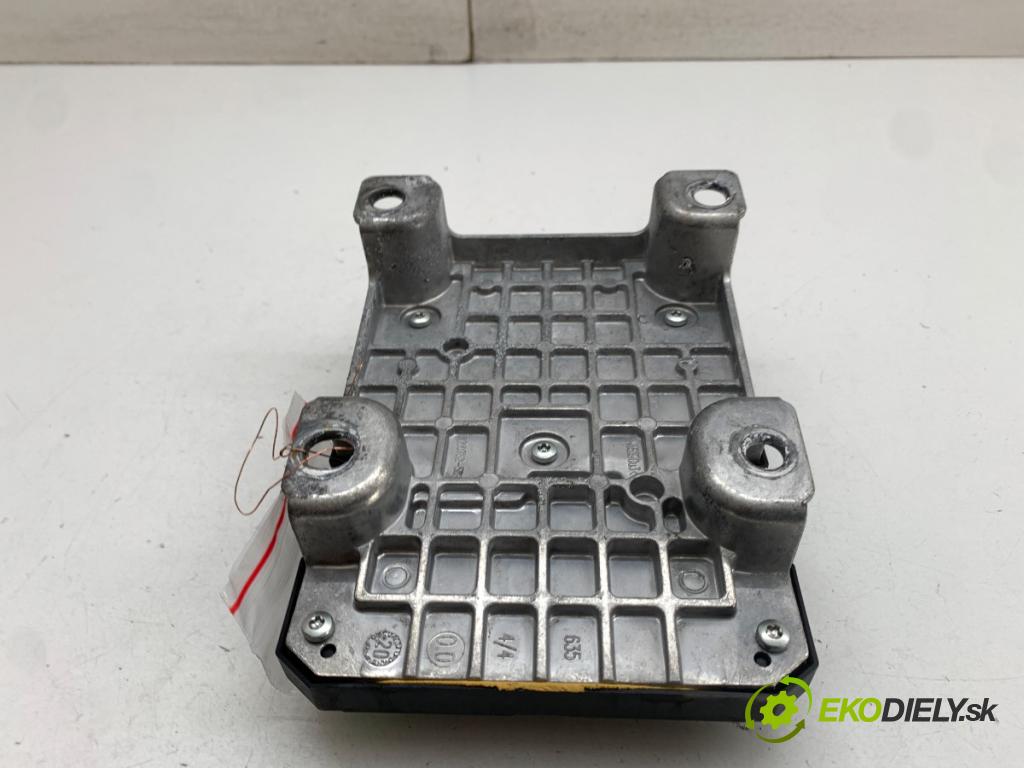 AUDI Q7 4M SUV 2021 170 kW 45 TDI Mild Hybrid quattro 2967 modul nápravy 4M8907777CA
