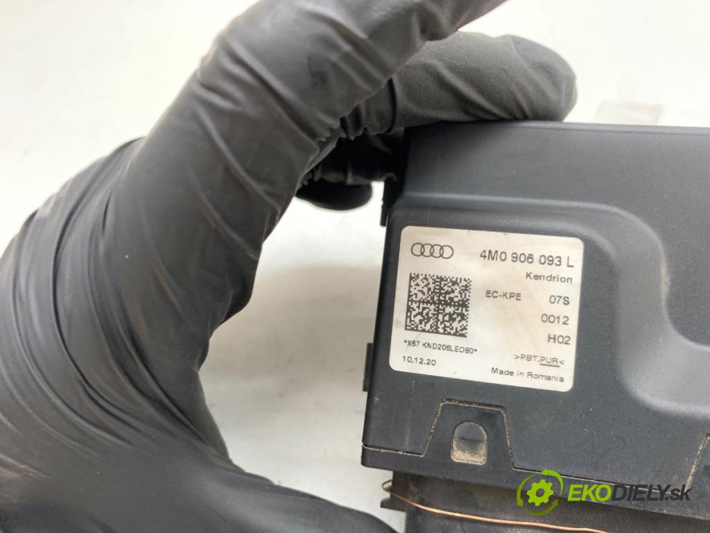 AUDI Q7 4M SUV 2021 170 kW 45 TDI Mild Hybrid quattro 2967 modul pumpy paliva 4M0906093L