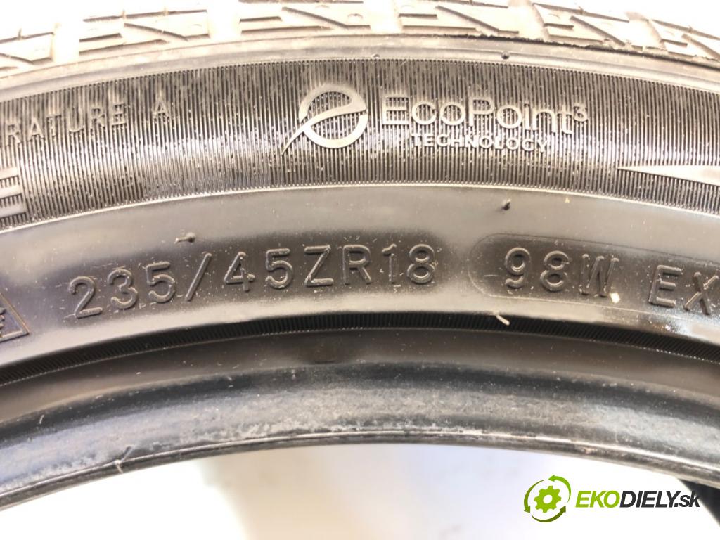 --- --- PNEUMATIKY: zima 2X 235/45 R18 SAILUN: