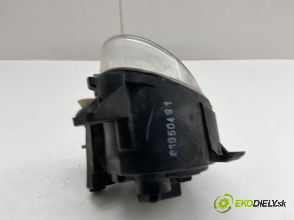 AUDI A4 B8 Kombi 2009 125 kW 2.0 TDI quattro 1968 hmlové svetlo, hmlovka pravý přední část