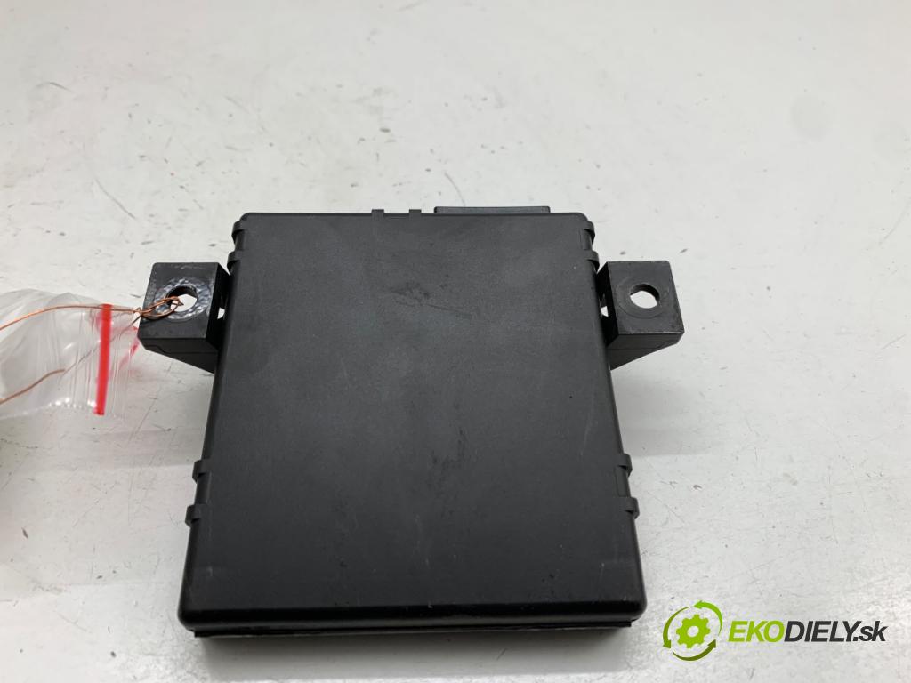 AUDI A5 8T liftback 2010 155 kW 2.0 TFSI quattro 1984 modul GATEWAY 8T0907468AD