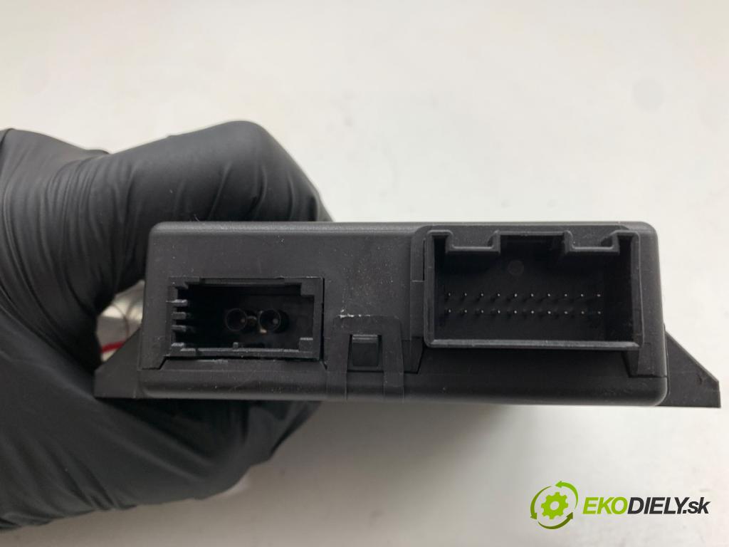 AUDI A5 8T liftback 2010 155 kW 2.0 TFSI quattro 1984 modul GATEWAY 8T0907468AD