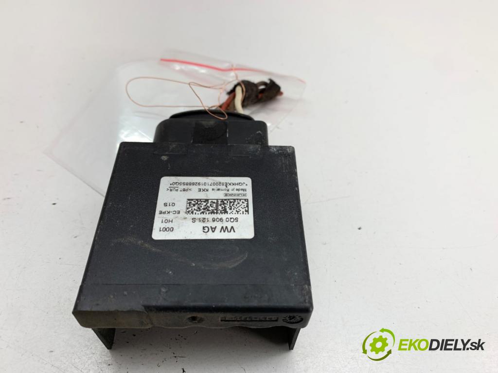SKODA OCTAVIA IV Kombi 2020 85 kW 2.0 TDI 1968 modul pumpy paliva 5Q0906121S