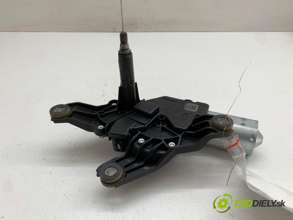 FORD MONDEO MK5 Kombi 2017 110 kW 2.0 TDCi 1998 Motor stieračov zad DS73-17404-BA