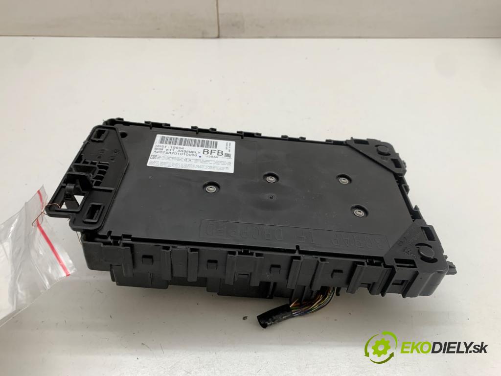 FORD MONDEO MK5 Kombi 2017 110 kW 2.0 TDCi 1998 modul BCM HU5T-15604-BFB (Řídící jednotka ostatní)