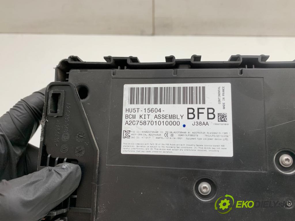 FORD MONDEO MK5 Kombi 2017 110 kW 2.0 TDCi 1998 modul BCM HU5T-15604-BFB (Řídící jednotka ostatní)