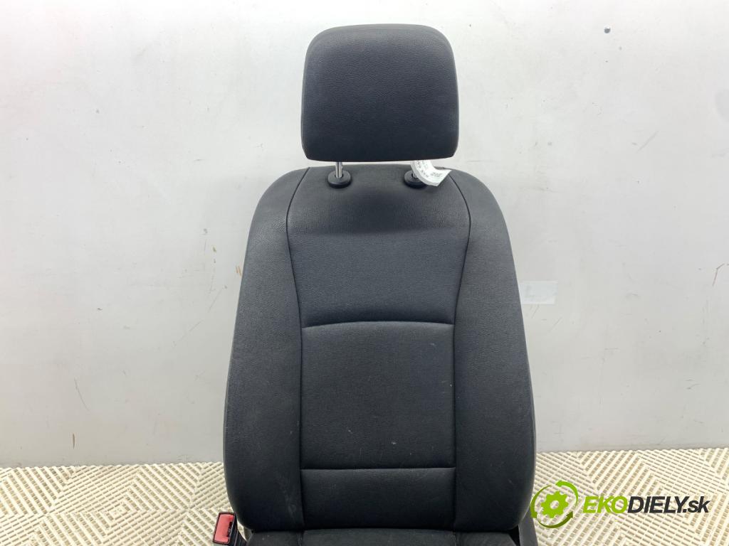 BMW F10 sedan 2011 120 kW 520 d 1995 sedadlo levý přední část
